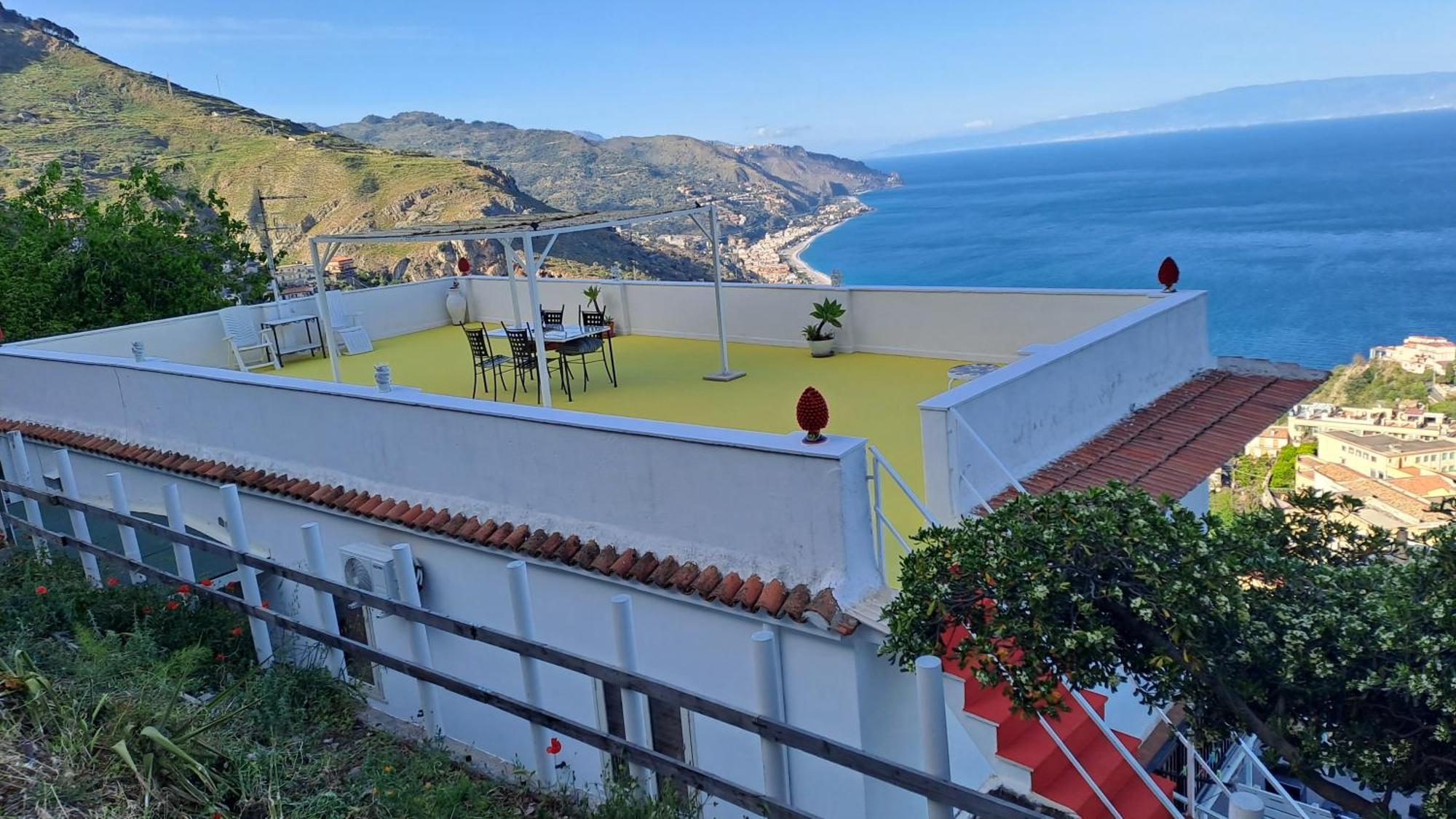 Villa Johnny And Mary'S House Breathtaking View Taormina Kültér fotó